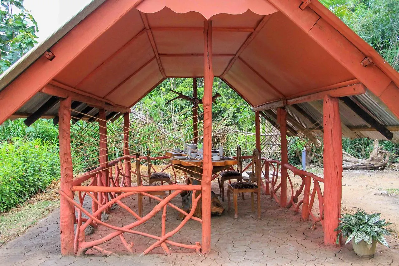 Hotel Sigiri Royal Point Tree House Sigiriya 0*,